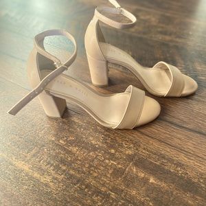 Kelly and Kate Hailee Nude Sandal